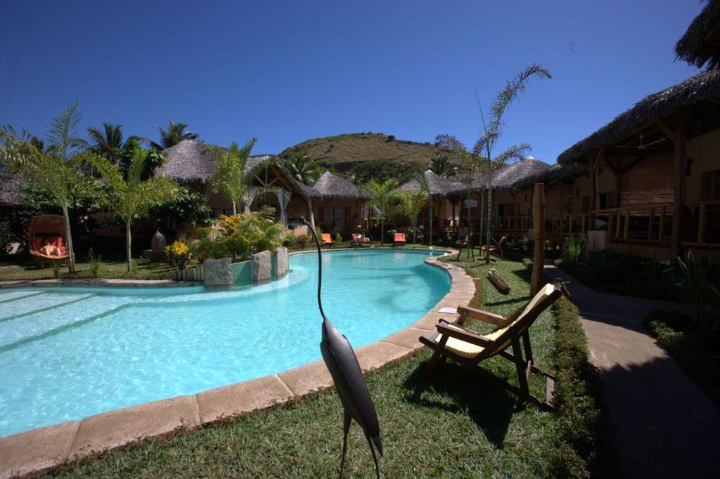 Le Zahir Lodge Ambatoloaka  Buitenkant foto